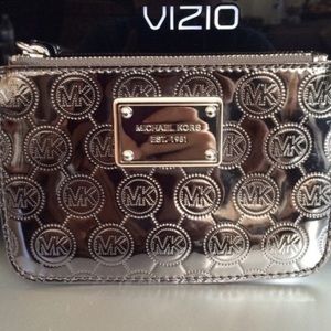 Micheal Kors wristlet